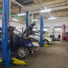 Автотехцентр Яуза Моторс на Полярной улице фотография 3