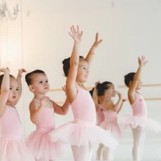 Детская балетная школа Балет с 2 лет на Широкой улице фотография 1
