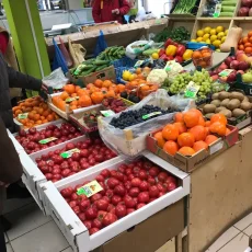 Торговые продовольственные ряды фотография 8